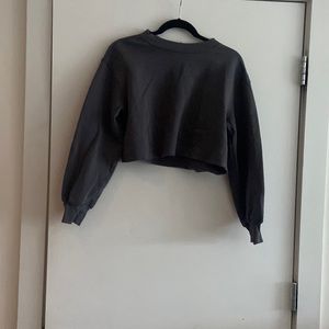 Cropped sweatshirt